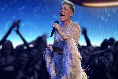 Pink postpones two Vancouver concert dates due to respiratory illness
